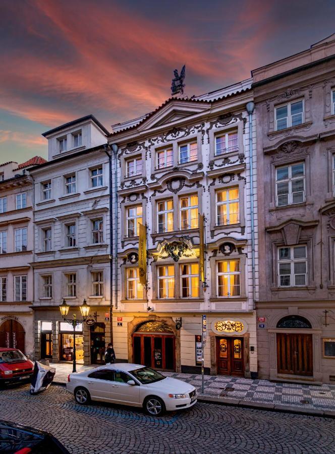 Otel U Cerneho Orla Prag