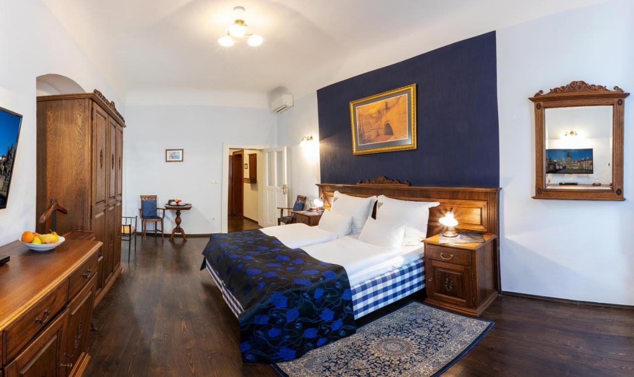 Otel U Cerneho Orla Prag