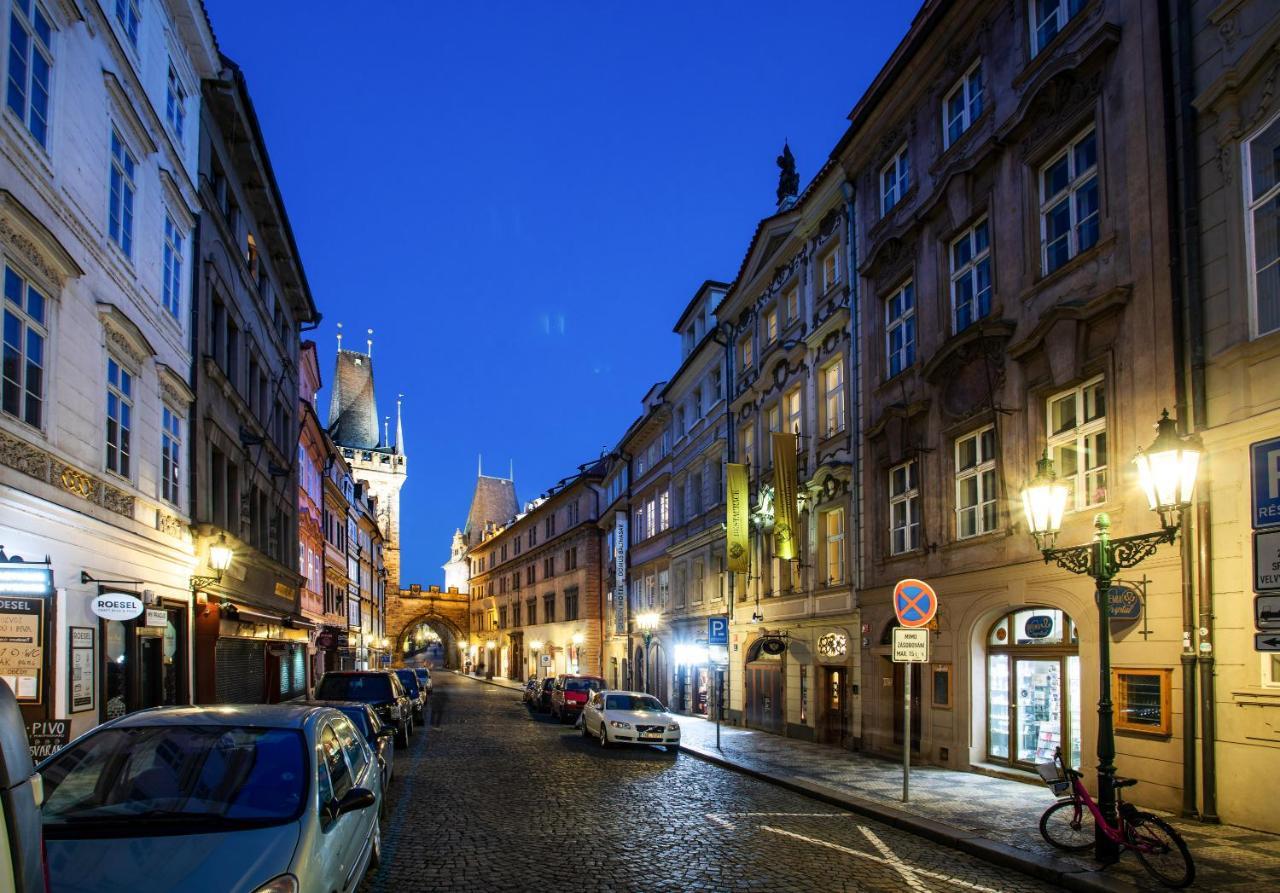 U Cerneho Orla Hotel Prag